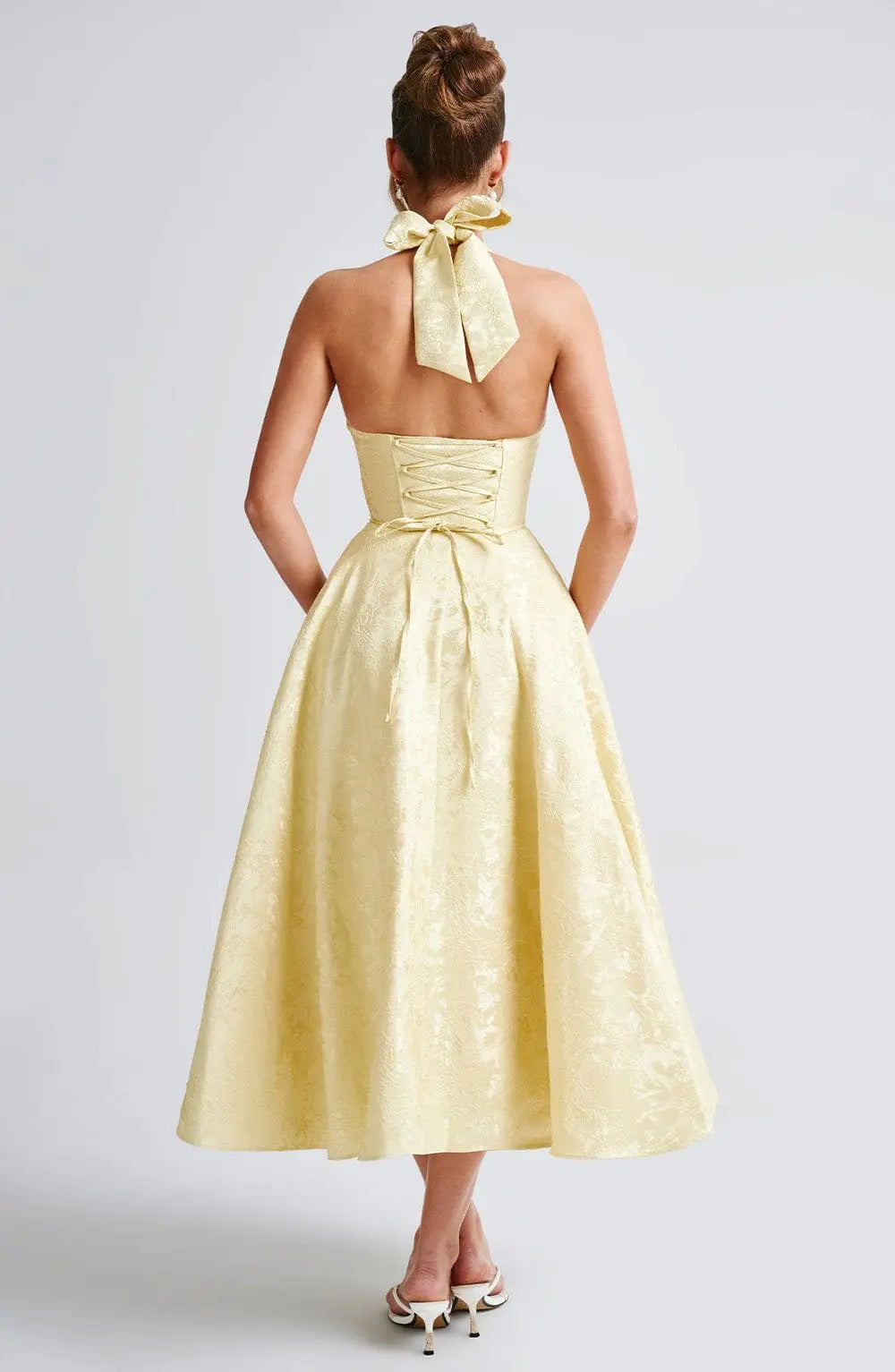 Ara™ Elegant Midi Dress with Halter Neckline