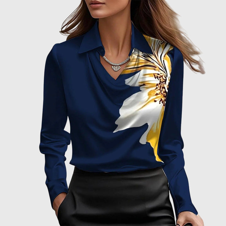 Avina™ blouse met glanzend geplooid detail