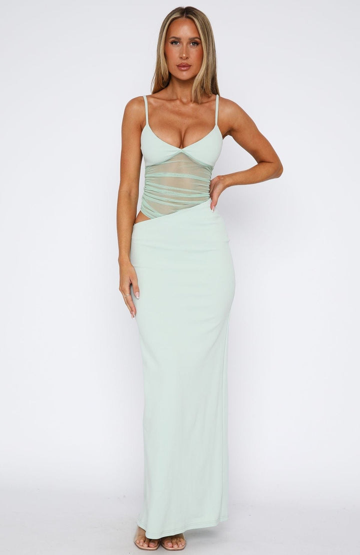 Celie™ Feminines Maxi Dress with Flowing Silhouette