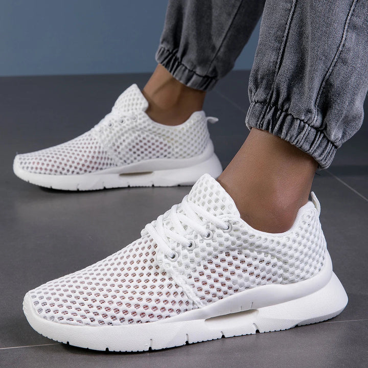 Elbo™ Lightweight Mesh Sneaker for Every Day