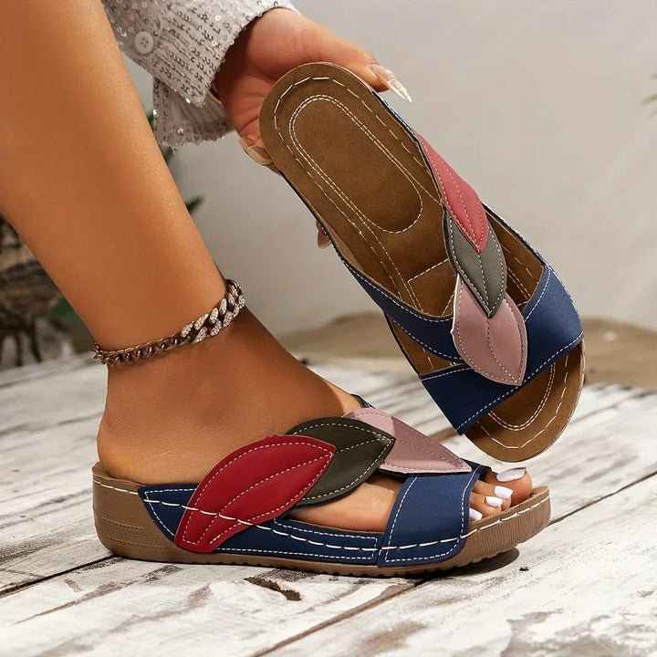 Milo™ Comfortable everyday sandal with support function
