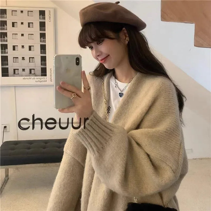 Travenor™ Classic Knit Cardigan