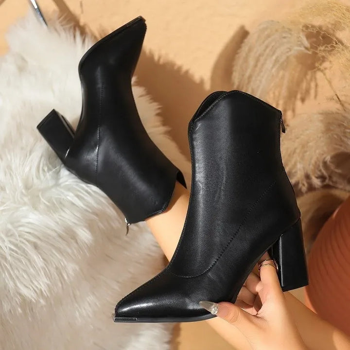 Havric™ Pointed Boots