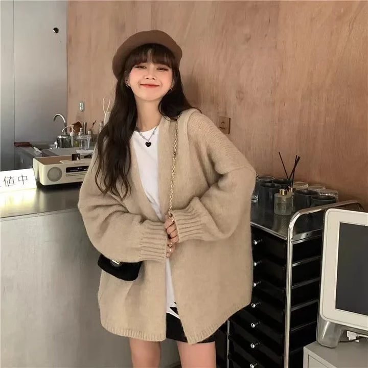 Travenor™ Classic Knit Cardigan