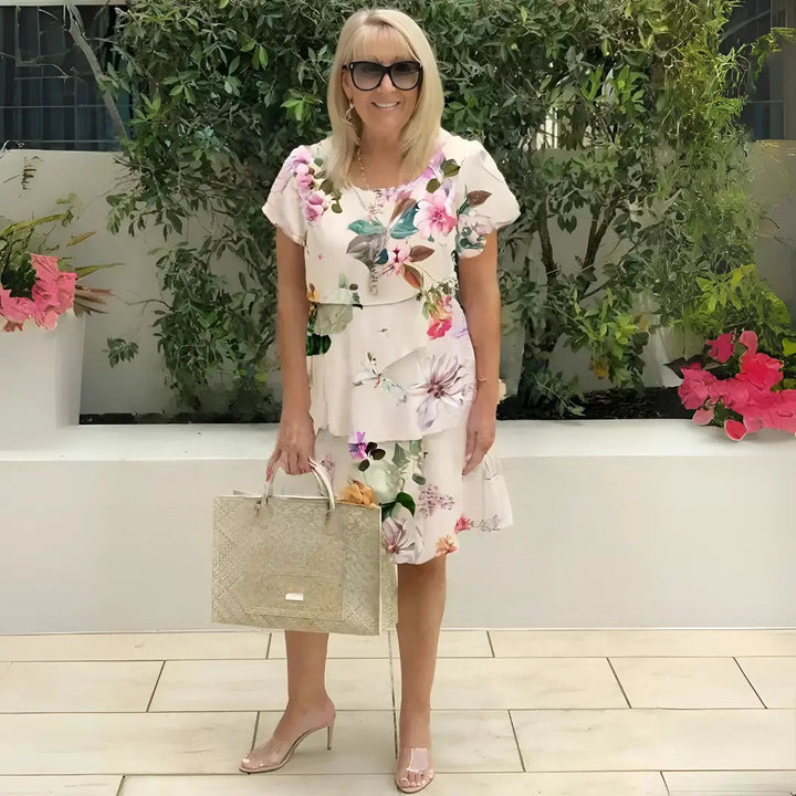 Ylva™ Flowing Summer Dress with Floral Pattern