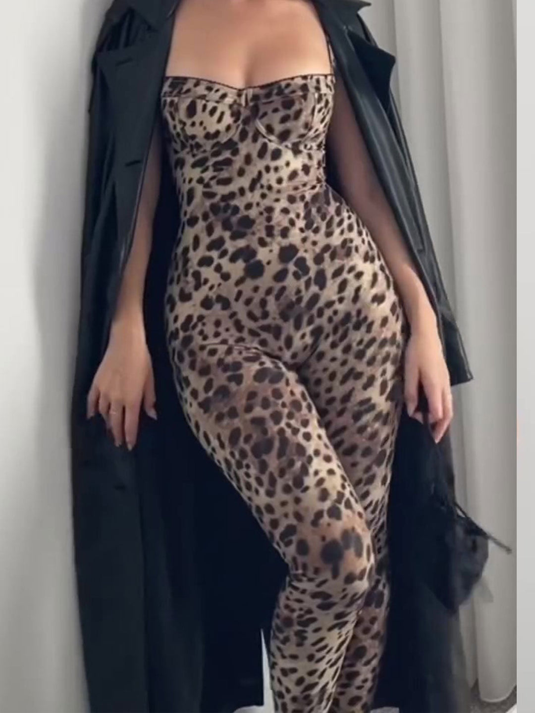 Mia™ Fashionable Sleeveless Leopard Jumpsuit